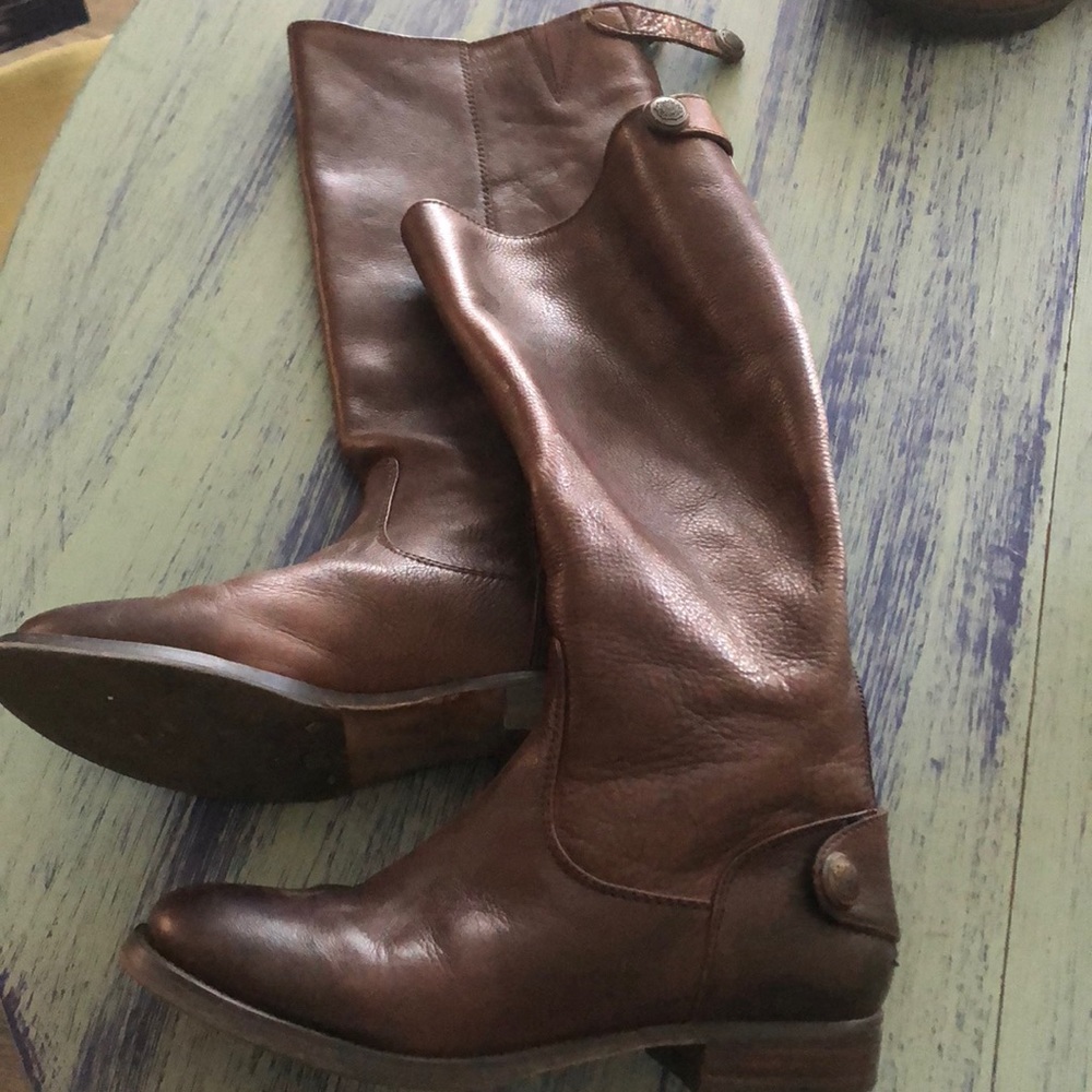 Riding boots